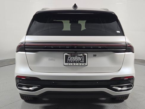 New 2026 Lincoln Nautilus Reserve AWD/4WD image 5