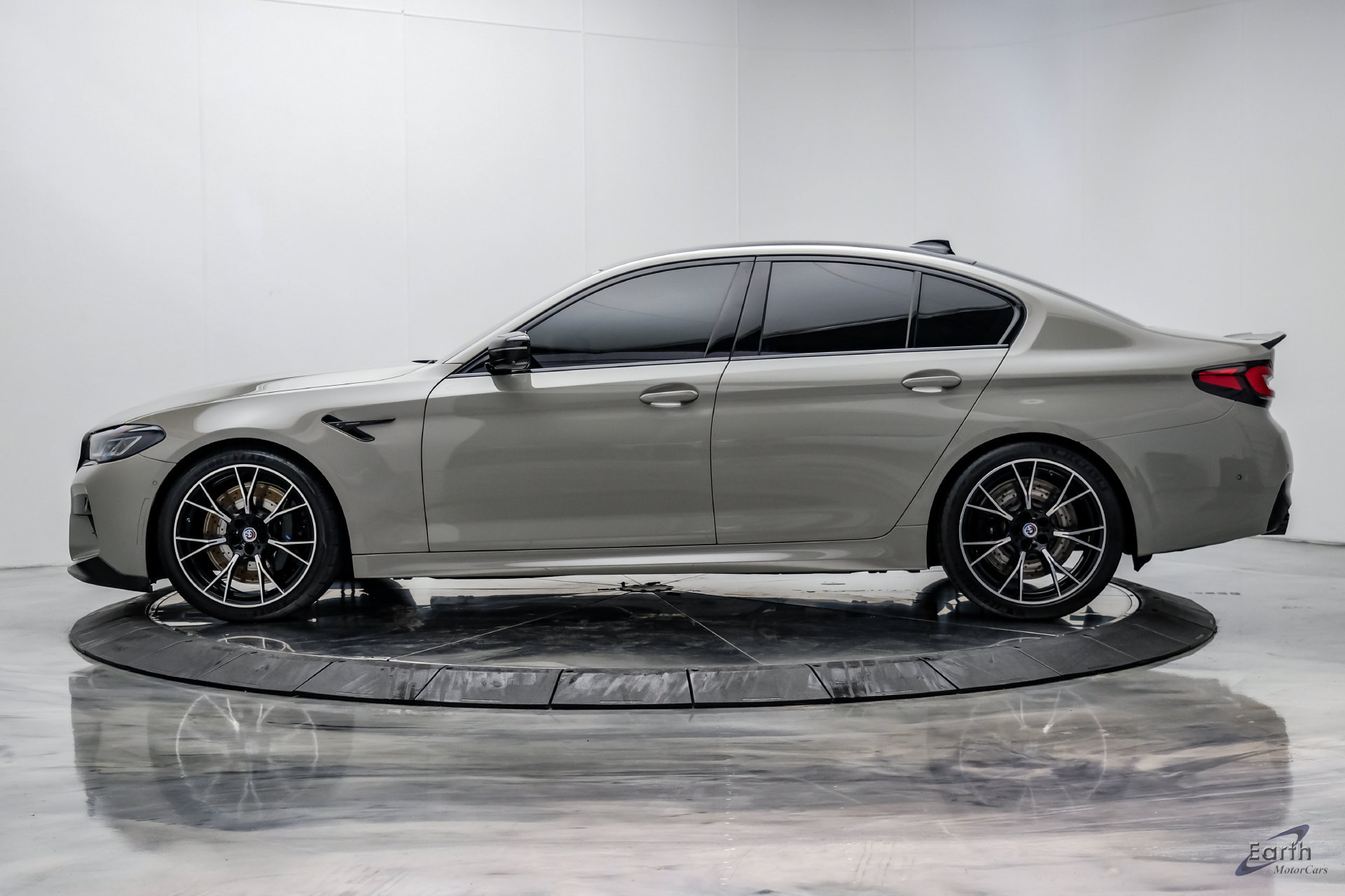 Used 2023 BMW M5 w/ Competition Package AWD/4WD image 7