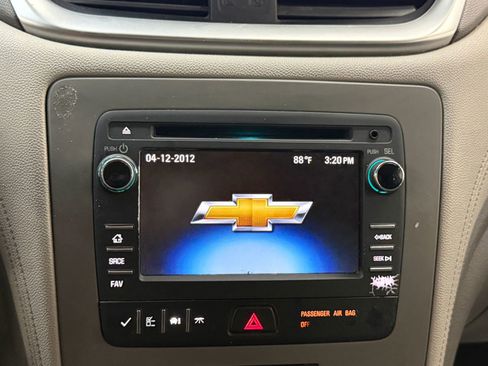Used 2015 Chevrolet Traverse LS FWD image 33