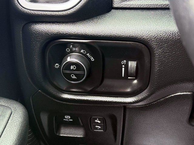 Used 2020 RAM 1500 Big Horn AWD/4WD image 21