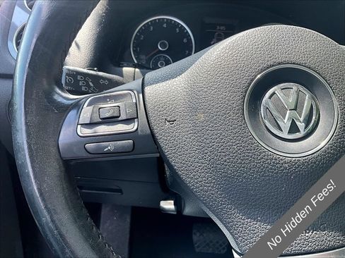 Used 2016 Volkswagen Tiguan SE FWD image 16