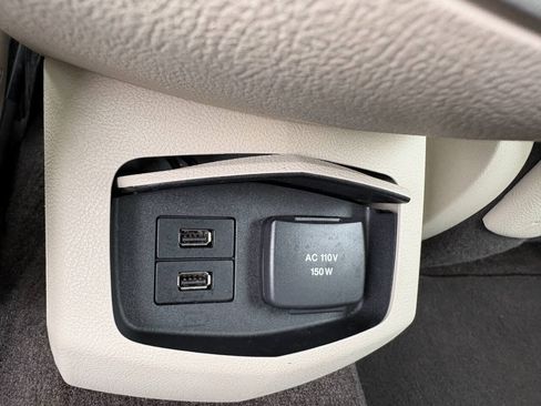 Used 2017 Lincoln MKZ Select w/ Select Plus Package AWD/4WD image 29