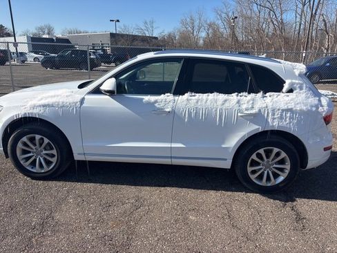 Used 2016 Audi Q5 2.0T Premium Plus w/ Premium Plus Package image 8
