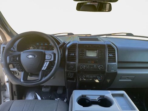 Used 2017 Ford F150 XLT w/ Trailer Tow Package image 15