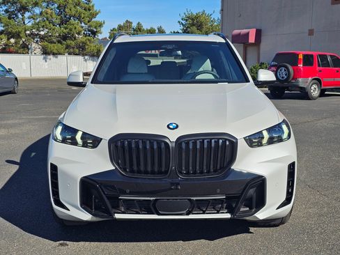 New 2026 BMW X5 xDrive40i w/ M Sport Package image 6