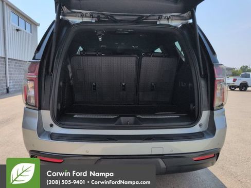 Used 2024 Chevrolet Tahoe Z71 w/ Luxury Package AWD/4WD image 28