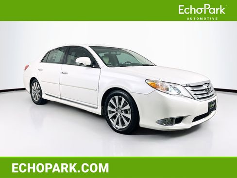 Used 2012 Toyota Avalon Limited image 1