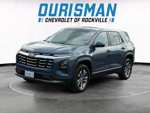 Used 2025 Chevrolet Equinox LT AWD/4WD image 2