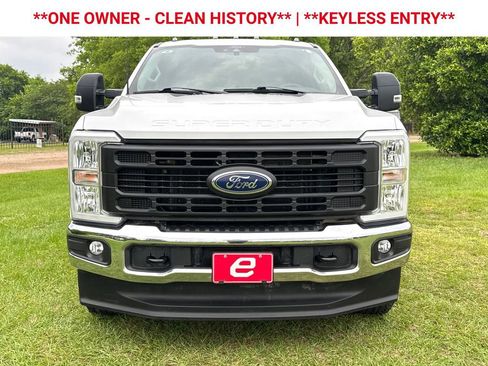 Used 2024 Ford F250 XL w/ XL Chrome Package AWD/4WD image 2