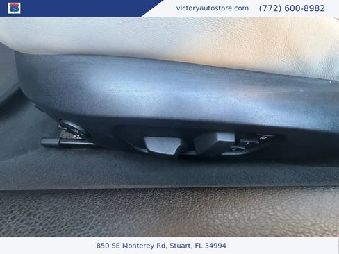 Used 2009 BMW Z4 sDrive30i image 14