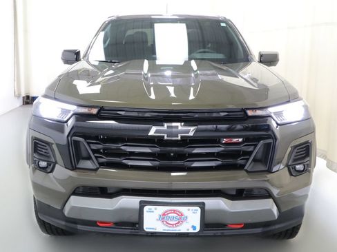 Used 2024 Chevrolet Colorado Z71 w/ Z71 Convenience Package 2 AWD/4WD image 16