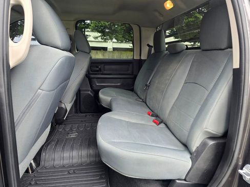 Used 2016 RAM 3500 Tradesman w/ Chrome Appearance Group image 21