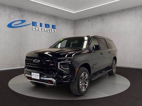 Used 2026 Chevrolet Suburban Z71 AWD/4WD image 10