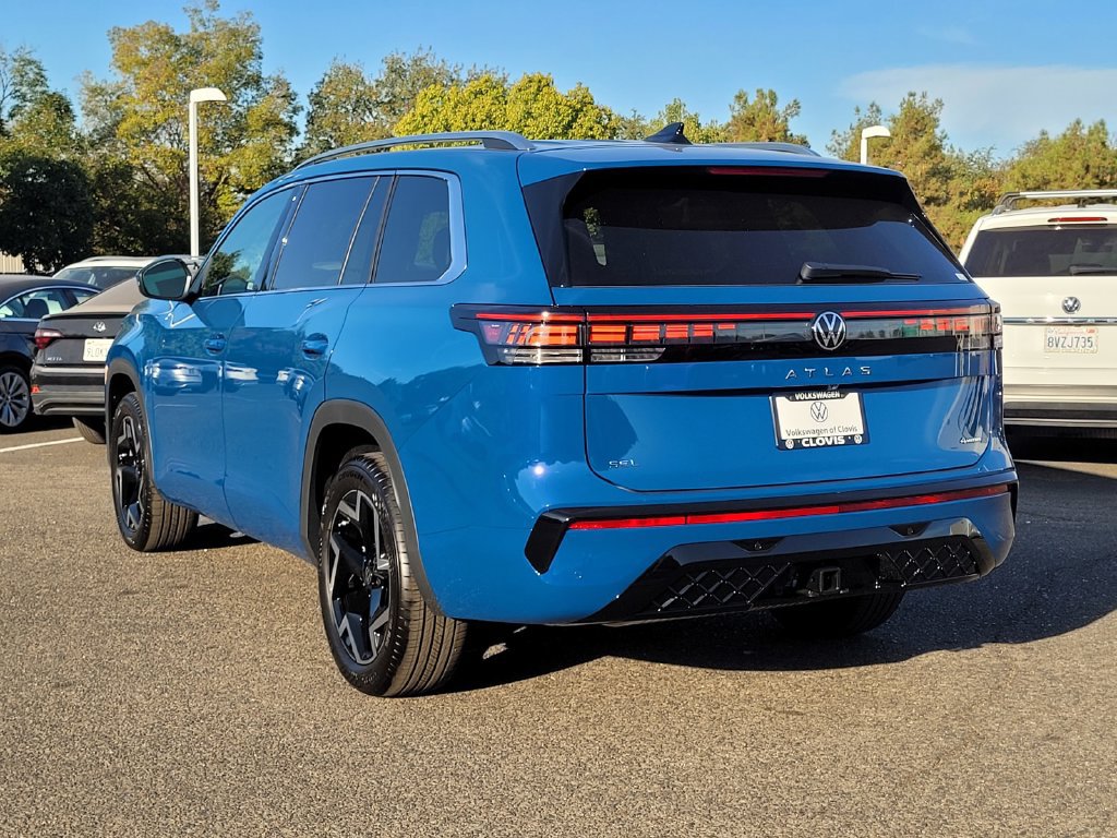 New 2027 Volkswagen Atlas SEL R-Line AWD/4WD image 7