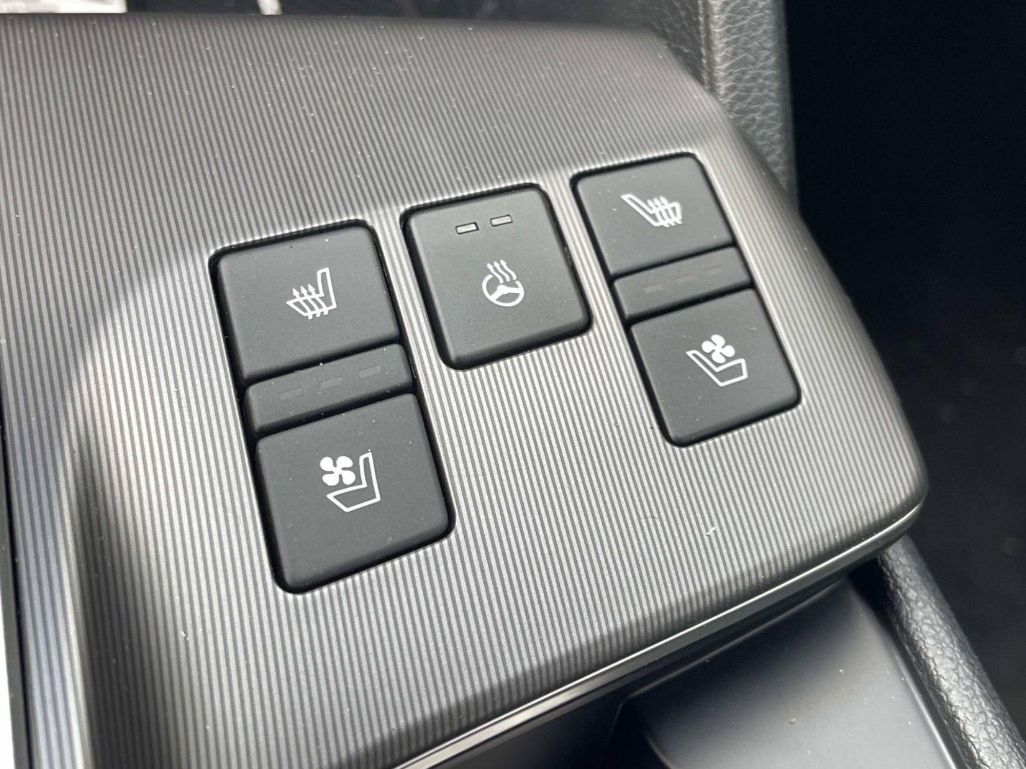 New 2026 Kia Sportage SX FWD image 31