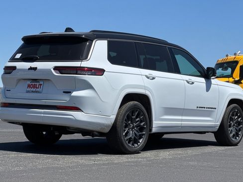 New 2026 Jeep Grand Cherokee L Summit AWD/4WD image 3