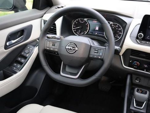 New 2026 Nissan Rogue SV image 25