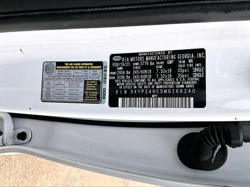 Used 2021 Kia Telluride LX FWD image 34