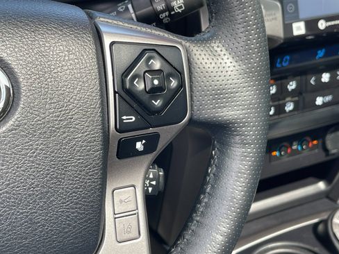 Used 2023 Toyota 4Runner Limited AWD/4WD image 29