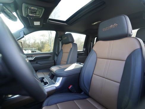 New 2026 Chevrolet Silverado 2500 High Country w/ High Country Premium Package image 10