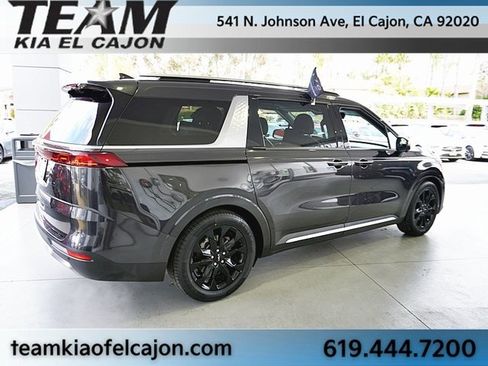 Certified 2022 Kia Carnival SX Prestige image 8