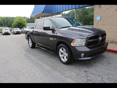 Used 2016 RAM 1500 Express w/ Popular Equipment Group RWD image 1