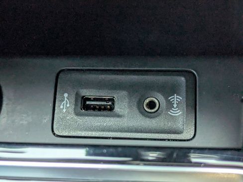 Used 2017 Volkswagen Jetta GLI image 22