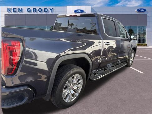 Used 2022 GMC Sierra 1500 Denali RWD image 7
