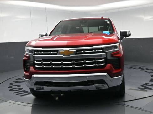 Used 2023 Chevrolet Silverado 1500 LTZ w/ LTZ Premium Package AWD/4WD image 5