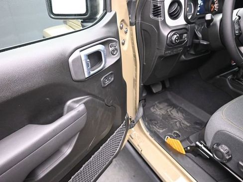 New 2026 Jeep Gladiator Sport AWD/4WD image 14