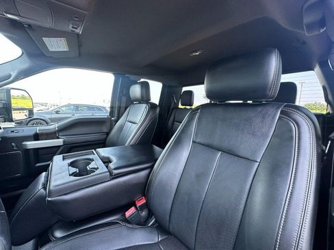 Used 2020 Ford F350 Lariat w/ Lariat Value Package AWD/4WD image 7