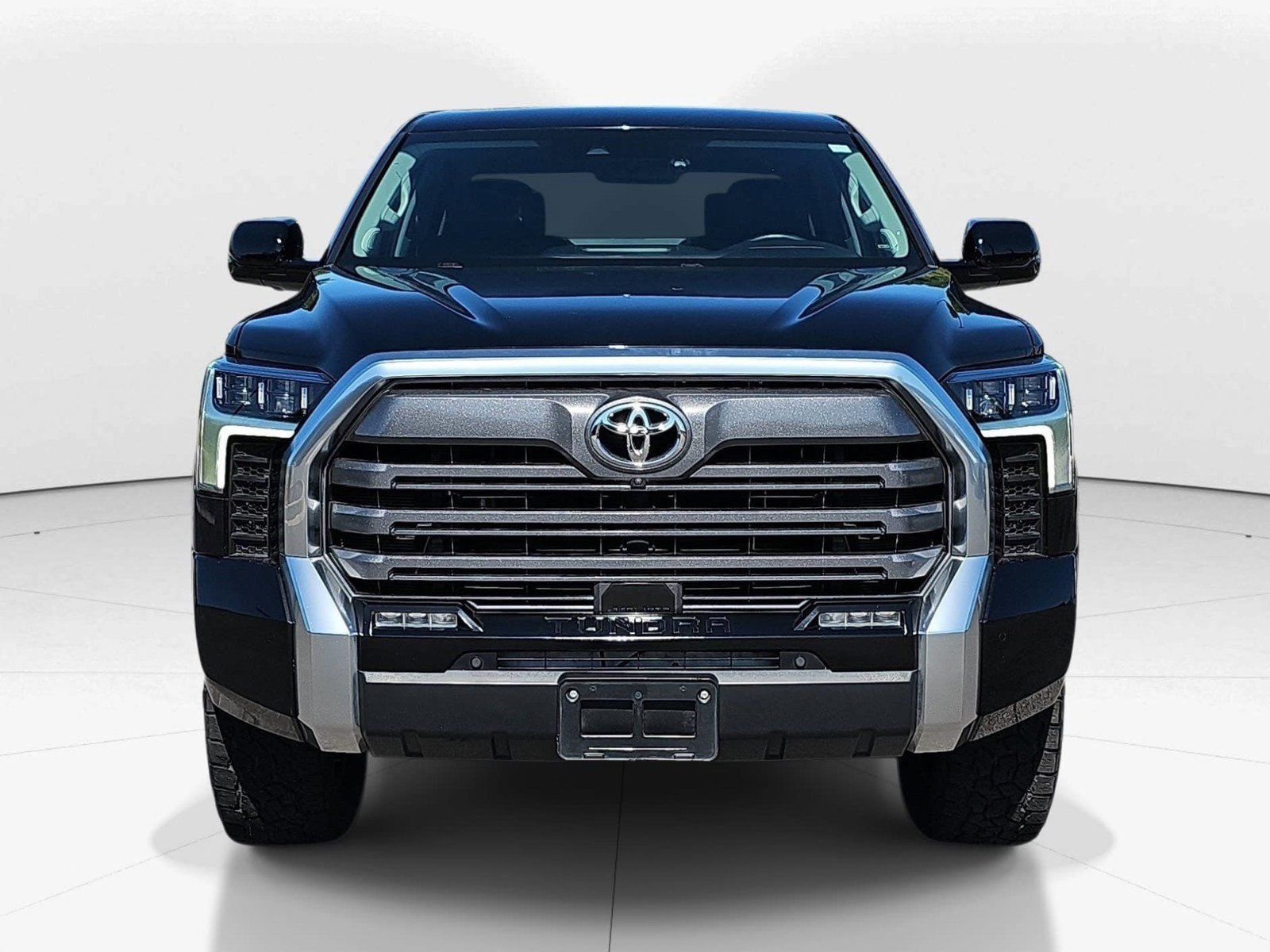 Used 2023 Toyota Tundra Limited AWD/4WD image 9