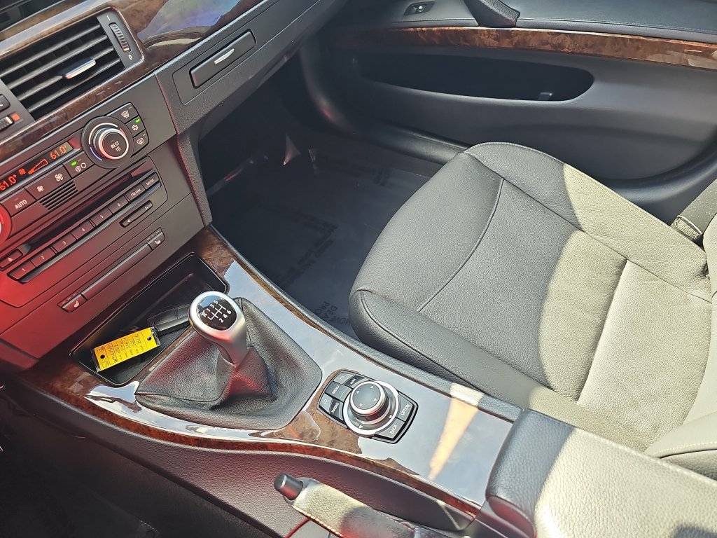 Used 2009 BMW 328i Sedan RWD image 24