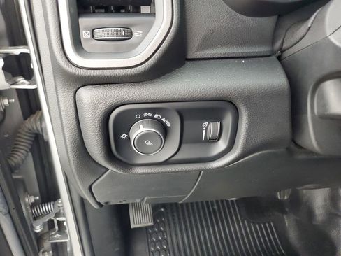 Used 2022 RAM 3500 Tradesman image 30