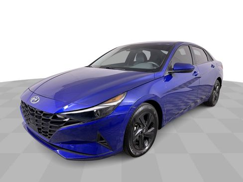 Used 2022 Hyundai Elantra SEL w/ Convenience Package image 38