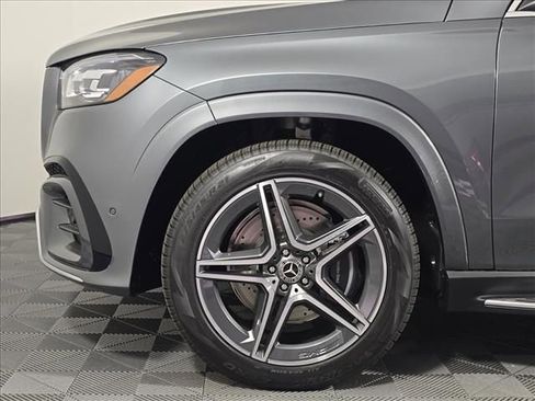 New 2026 Mercedes-Benz GLS 450 4MATIC image 11