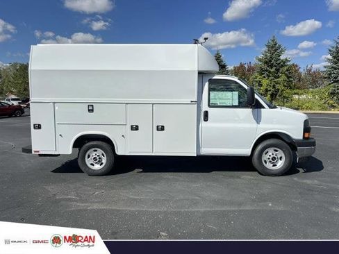 New 2025 GMC Savana 3500 w/ Power Convenience Package image 5