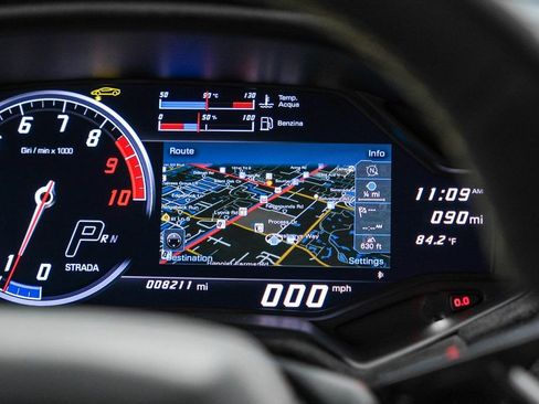 Used 2018 Lamborghini Huracan Performante image 19