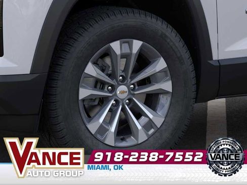 New 2026 Chevrolet Equinox LT w/ Convenience Package II FWD image 9
