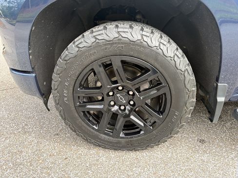 Used 2022 Chevrolet Silverado 1500 RST AWD/4WD image 11
