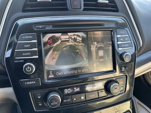 Used 2019 Nissan Maxima Platinum image 17