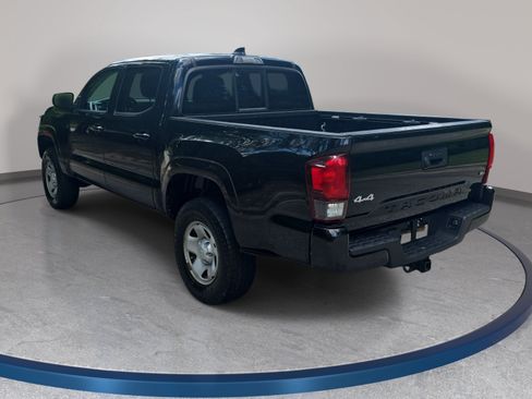 Used 2021 Toyota Tacoma SR AWD/4WD image 7