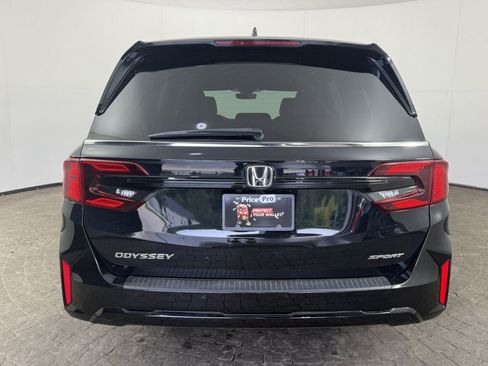 Used 2025 Honda Odyssey Sport-L image 6