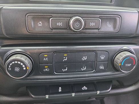 Used 2018 GMC Sierra 1500 2WD Double Cab image 16