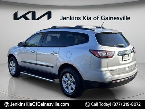 Used 2017 Chevrolet Traverse LS w/ LPO, 'HIT The Road' Package FWD image 5