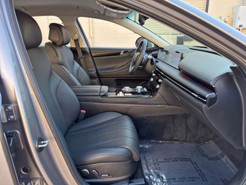 Used 2025 Genesis G80 2.5T AWD/4WD image 14