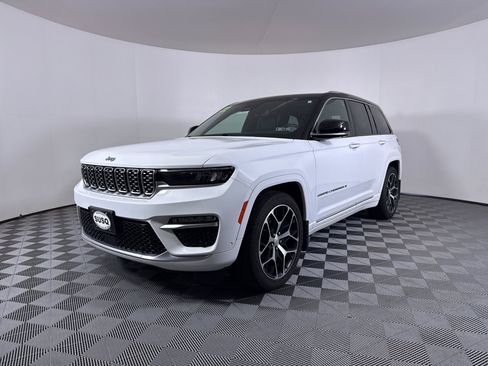 Used 2022 Jeep Grand Cherokee Summit image 4