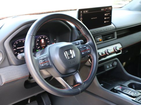 Used 2026 Honda Passport TrailSport image 19