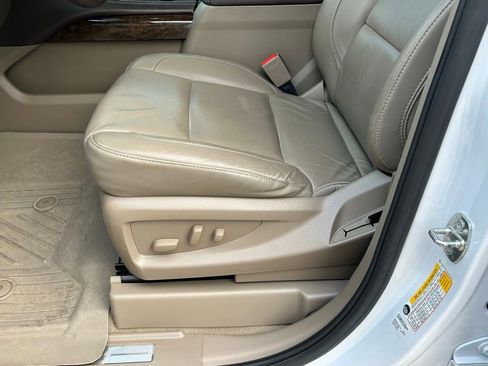 Used 2020 Chevrolet Tahoe LT image 16