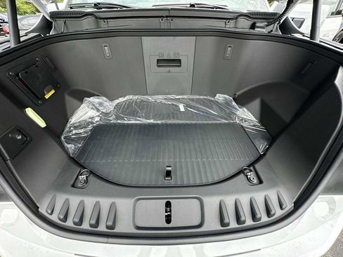 New 2025 Ford F150 Lightning Lariat image 28